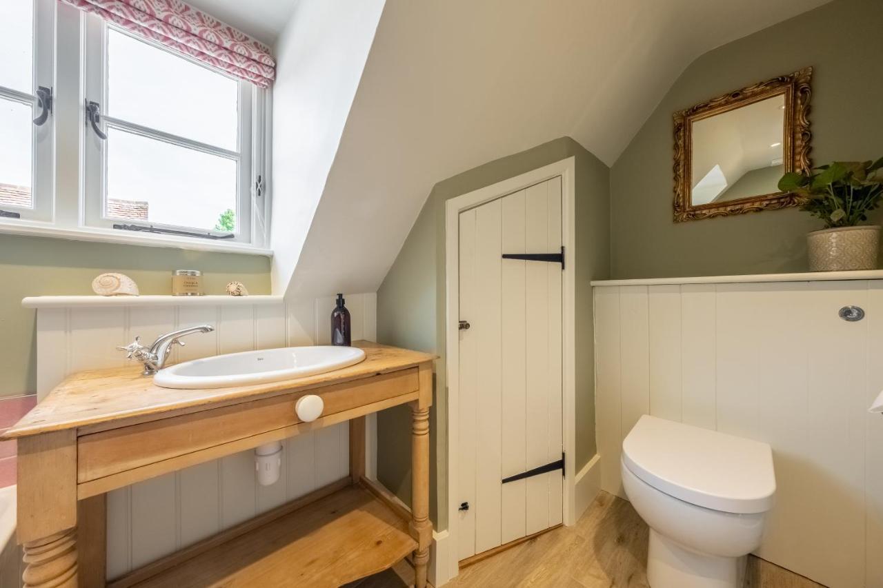 Heavenly 16Th Century Cottage In Pretty Rural Village - Swan'S Nest Boxford  المظهر الخارجي الصورة